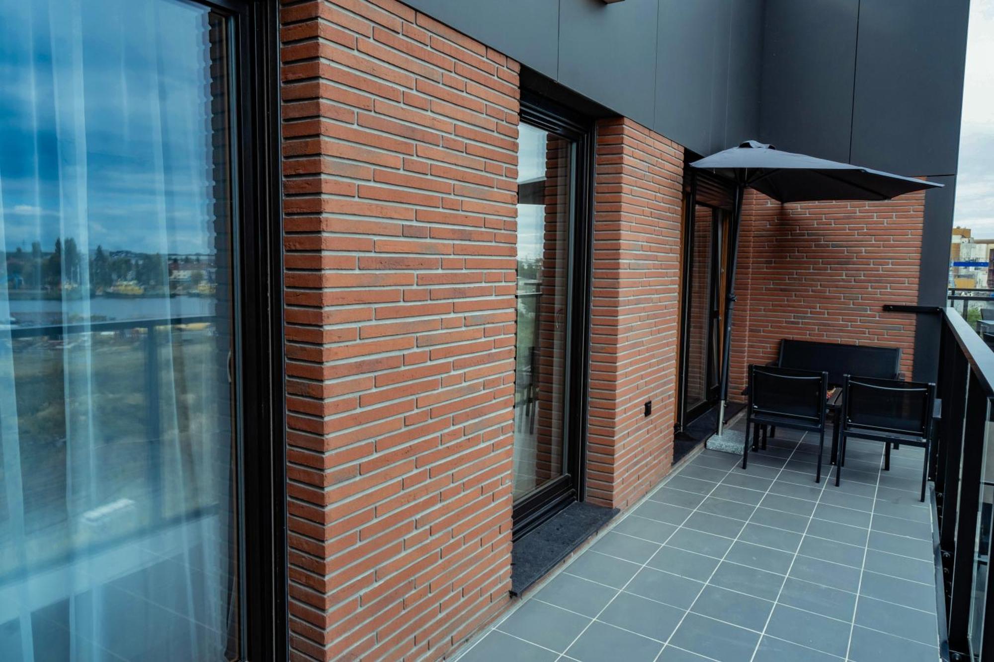 Apartments Nadmotlawie- Gym, Sauna & Free Parking Гданськ Екстер'єр фото
